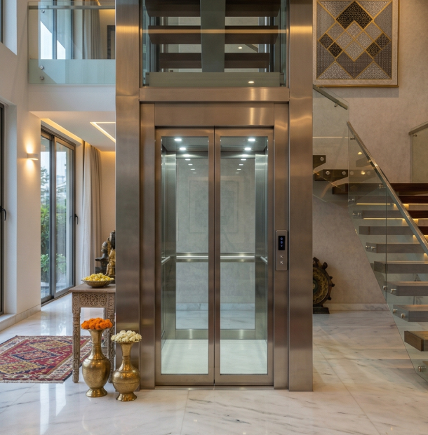 Hydraulic-Home-Lifts-for-Comfortable-Living